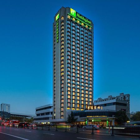 Holiday Inn Shanghai Huaxia By Ihg - Overlooking City Scenery At Sky View Restaurant מראה חיצוני תמונה