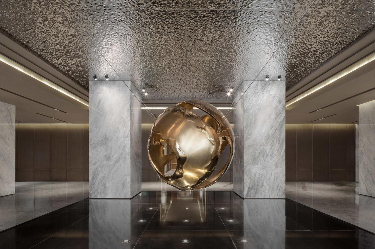 Holiday Inn Shanghai Huaxia By Ihg - Overlooking City Scenery At Sky View Restaurant מראה חיצוני תמונה