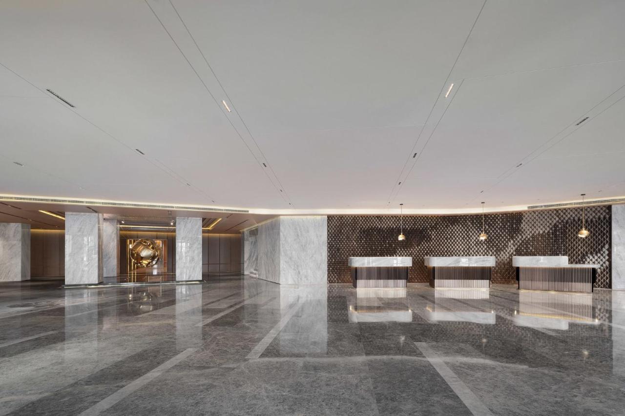 Holiday Inn Shanghai Huaxia By Ihg - Overlooking City Scenery At Sky View Restaurant מראה חיצוני תמונה