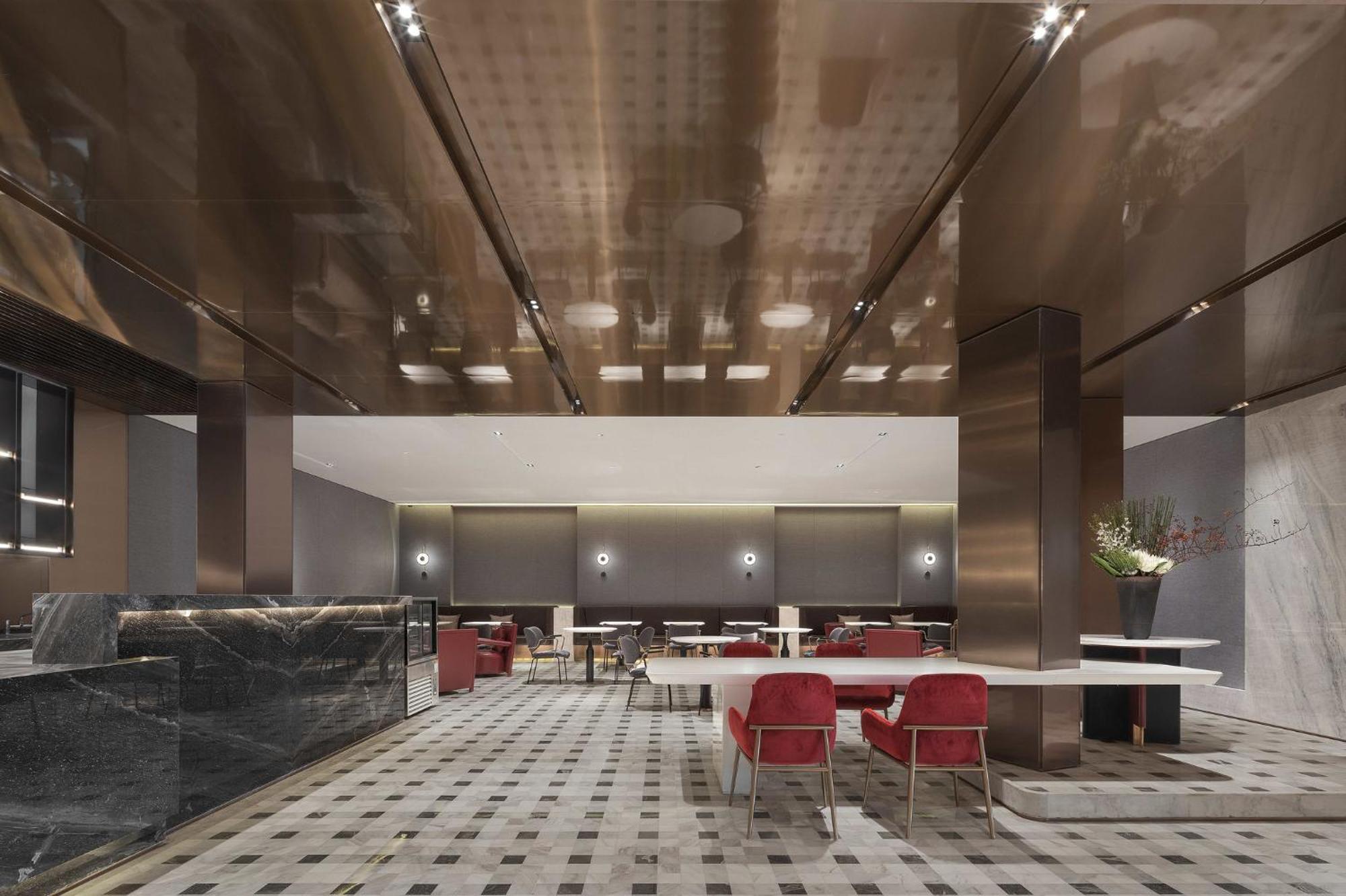 Holiday Inn Shanghai Huaxia By Ihg - Overlooking City Scenery At Sky View Restaurant מראה חיצוני תמונה